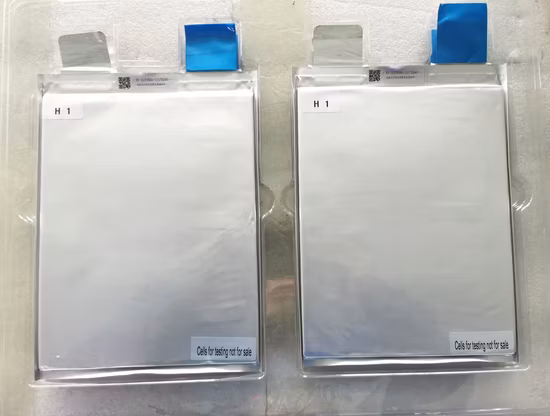 Wiederaufladbare 3,7 V 5500 mAh Lithium-Polymer-Li-Ionen-Akku-Lipo-Zelle zum Erwärmen von Tüchern